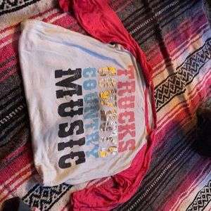 Quarter sleeve shirt